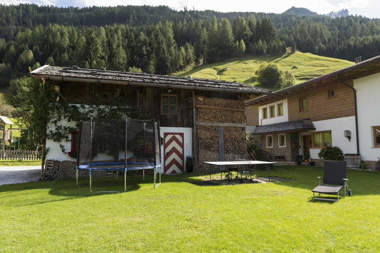 ホテル Haus Fernblick ノイシュティフト・イム・シュトゥーバイタール エクステリア 写真