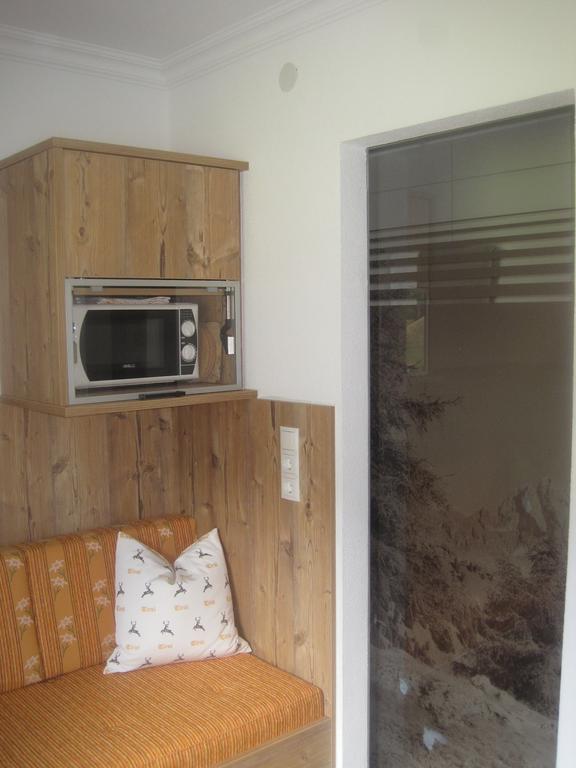 ホテル Haus Fernblick ノイシュティフト・イム・シュトゥーバイタール 部屋 写真